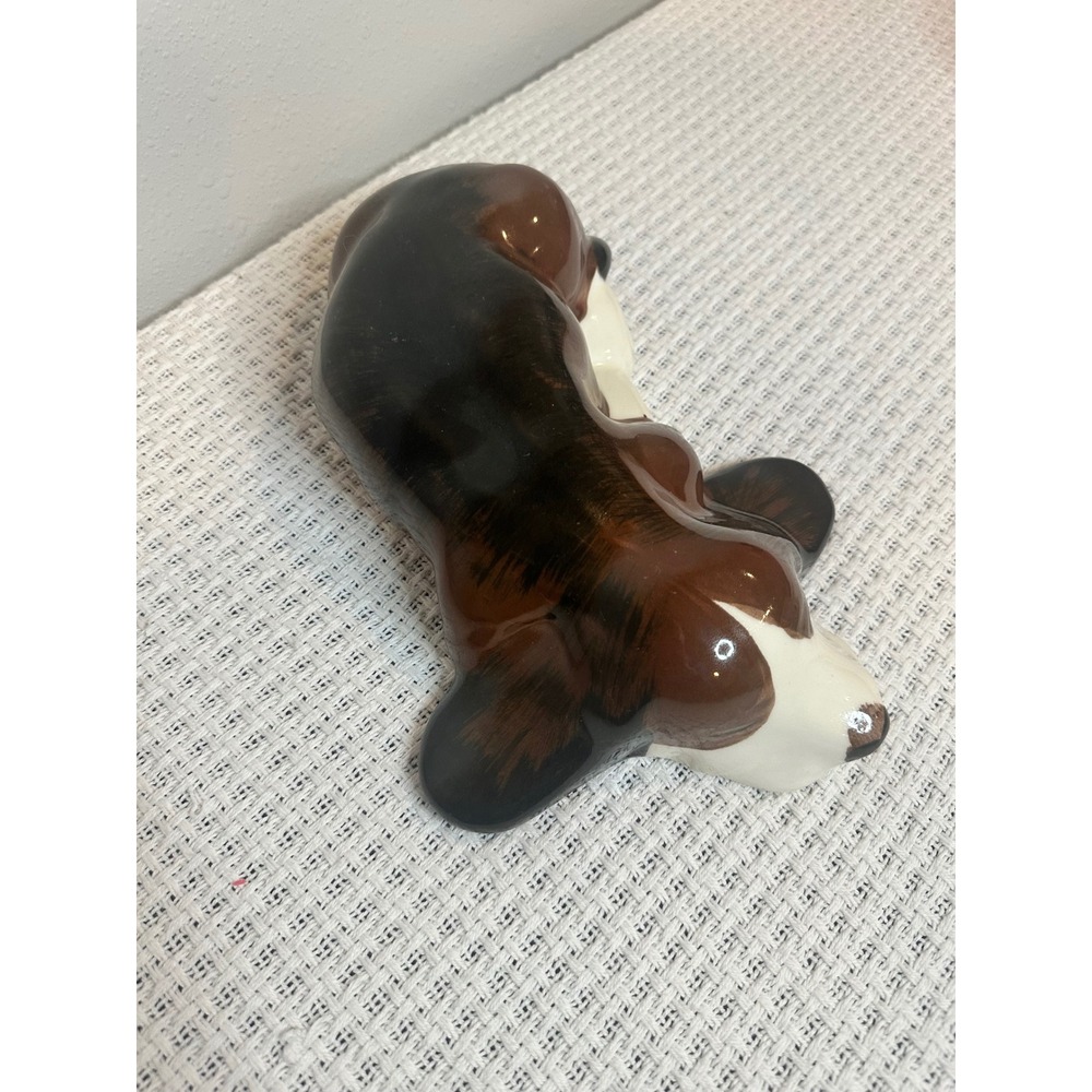 Vintage Ceramic Sleeping Basset Hound Figurine Brown White Glossy Dog Decor Home - Picture 5 of 14
